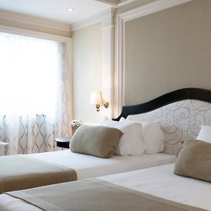Deluxe Twin Room Balcony